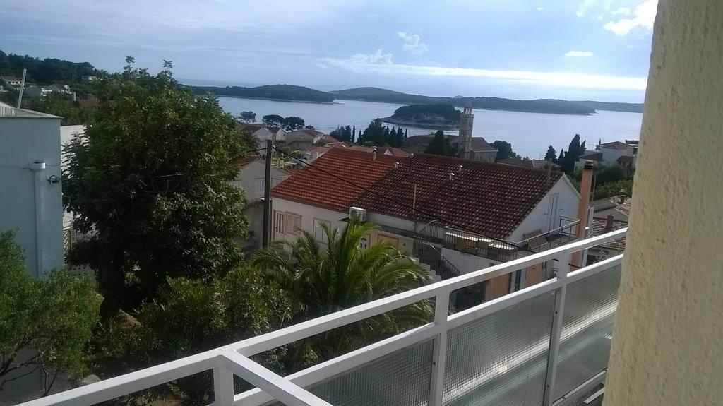 Apartments Jaksa Hvar Town Exterior foto